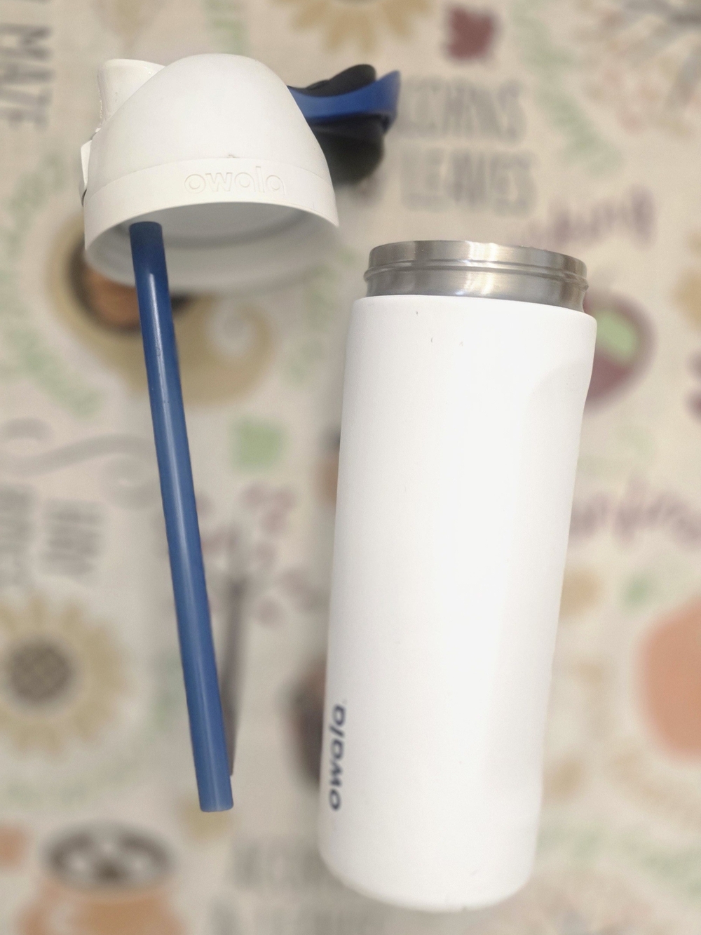 Owala Star Wars Stormtrooper White Travel Water Bottle with Straw, 19 Oz.